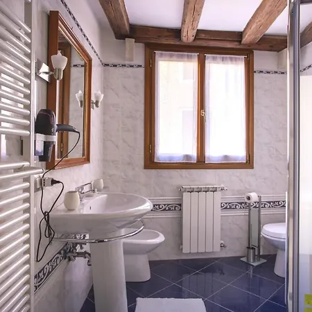 Apartment Ca Alle Guglie