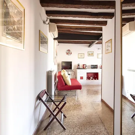 Apartment Ca Alle Guglie